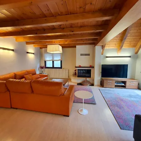 X Chalet *